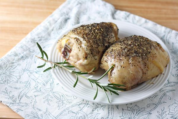 basic baked chicken thighs